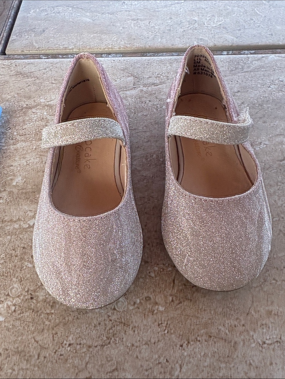 CupCake Couture Lil Rosie girls glitter Mary Jane Shoes in Blush girls size 5M